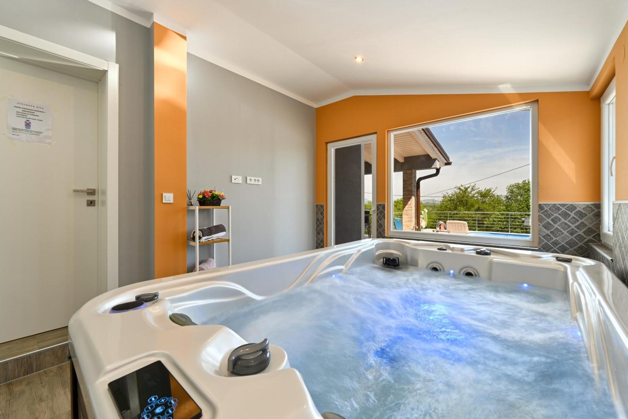 Vila Cvetkova Hiza Sa Jacuzzijem Tuheljske Toplice Exteriér fotografie